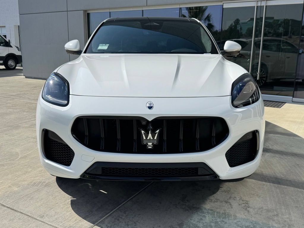 Used 2025 Maserati Grecale Modena AWD/4WD image 3
