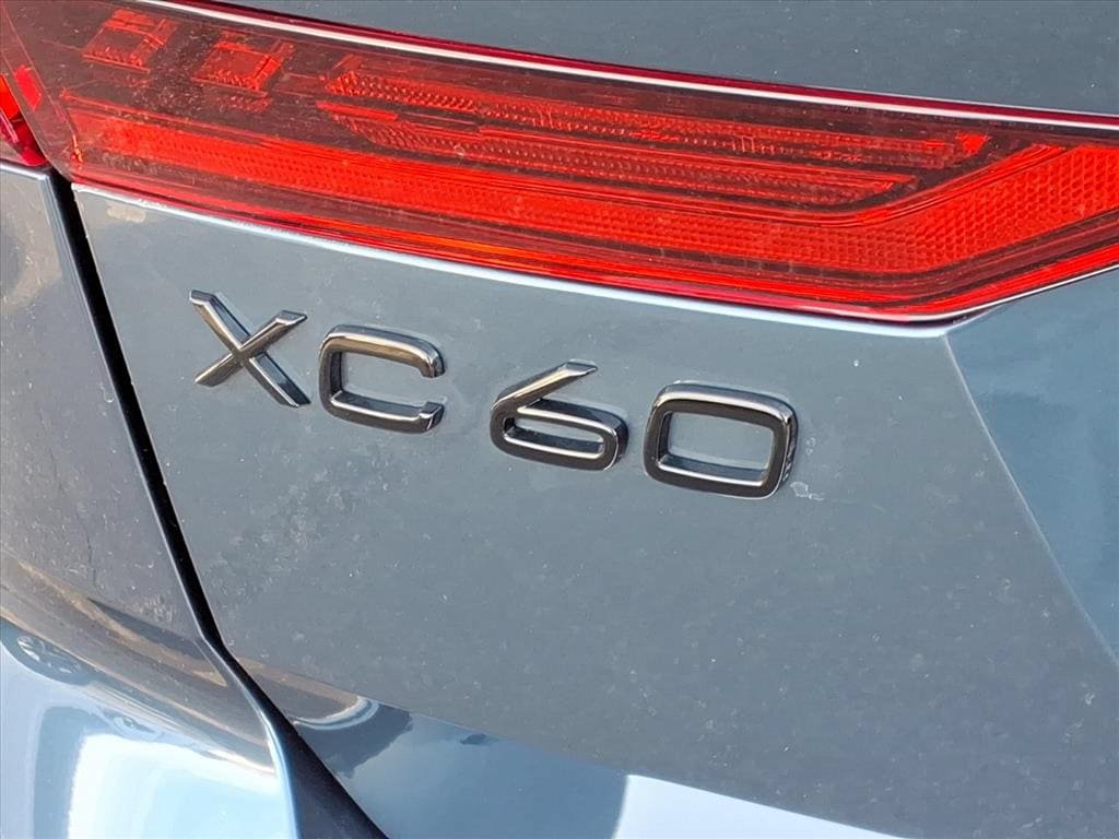 New 2026 Volvo XC60 B5 Ultra w/ Protection Package Premier AWD/4WD image 6