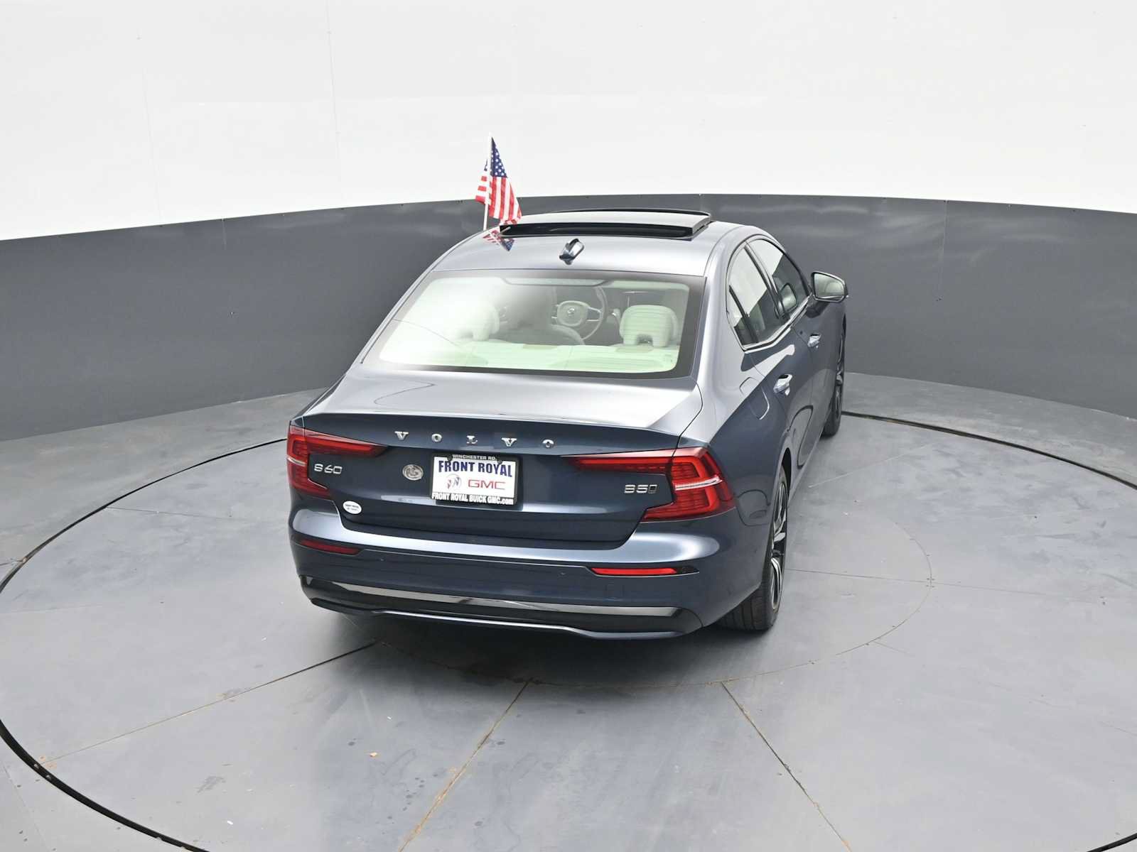 Used 2024 Volvo S60 B5 Plus AWD/4WD image 33