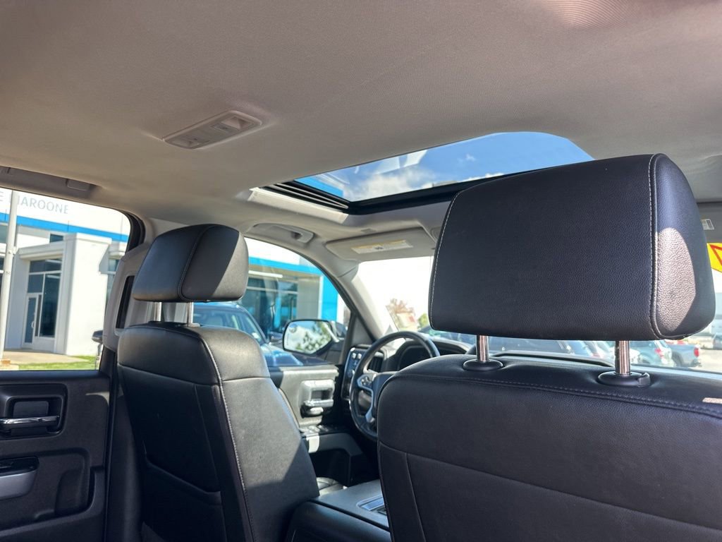 Used 2017 Chevrolet Silverado 1500 LTZ Z71 w/ Redline Edition AWD/4WD image 25