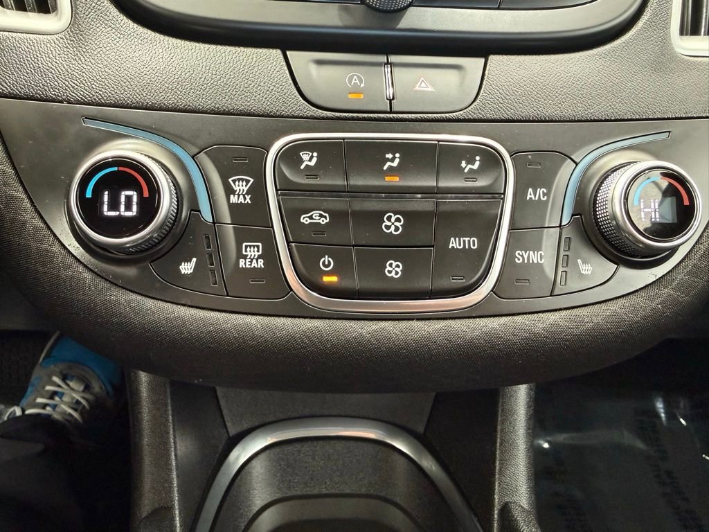 Used 2025 Chevrolet Malibu LT FWD image 35