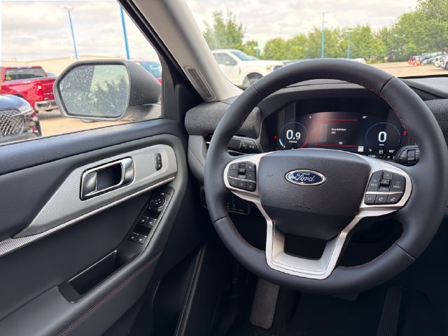 New 2026 Ford Explorer Active w/ Active Comfort Package AWD/4WD image 18
