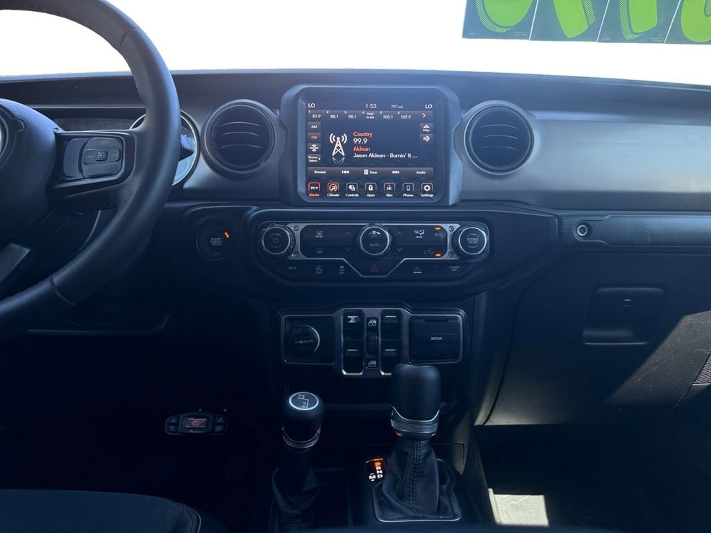Used 2021 Jeep Gladiator Sport image 11