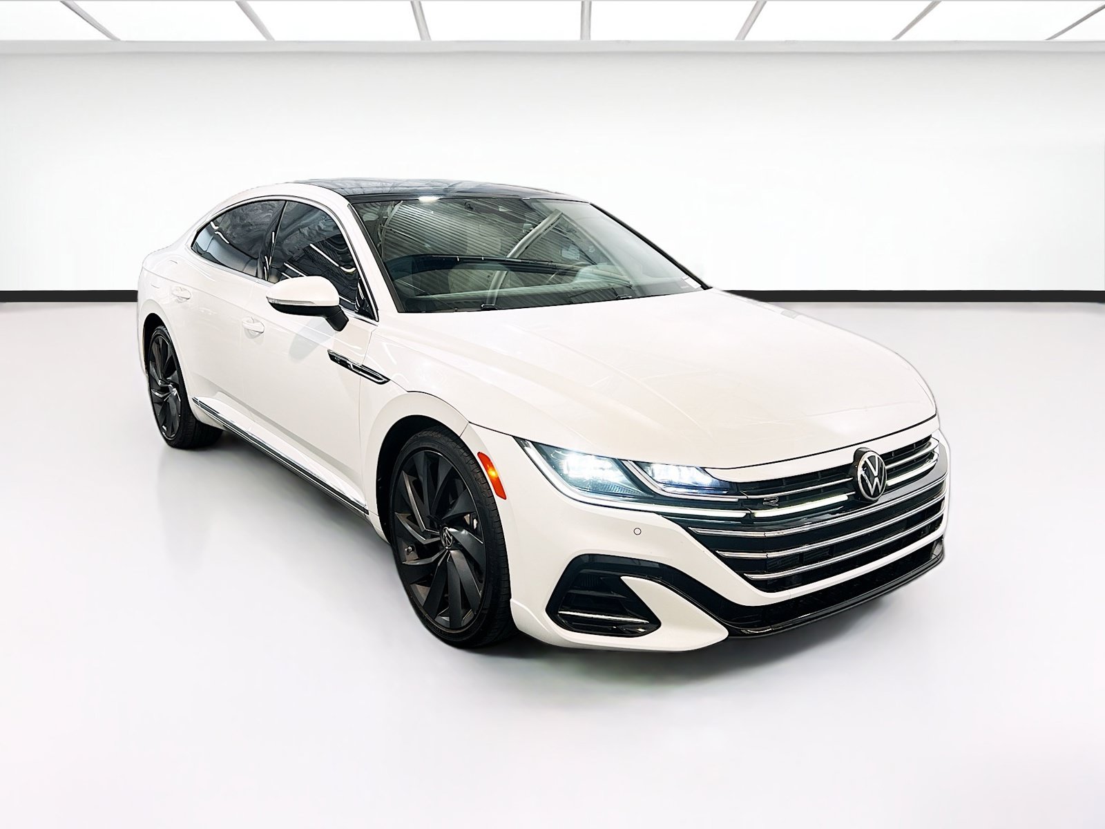 Used 2022 Volkswagen Arteon SEL w/ Black Wheel Package AWD/4WD image 3