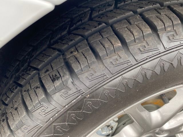 Used 2024 Chrysler Pacifica Touring-L FWD image 20