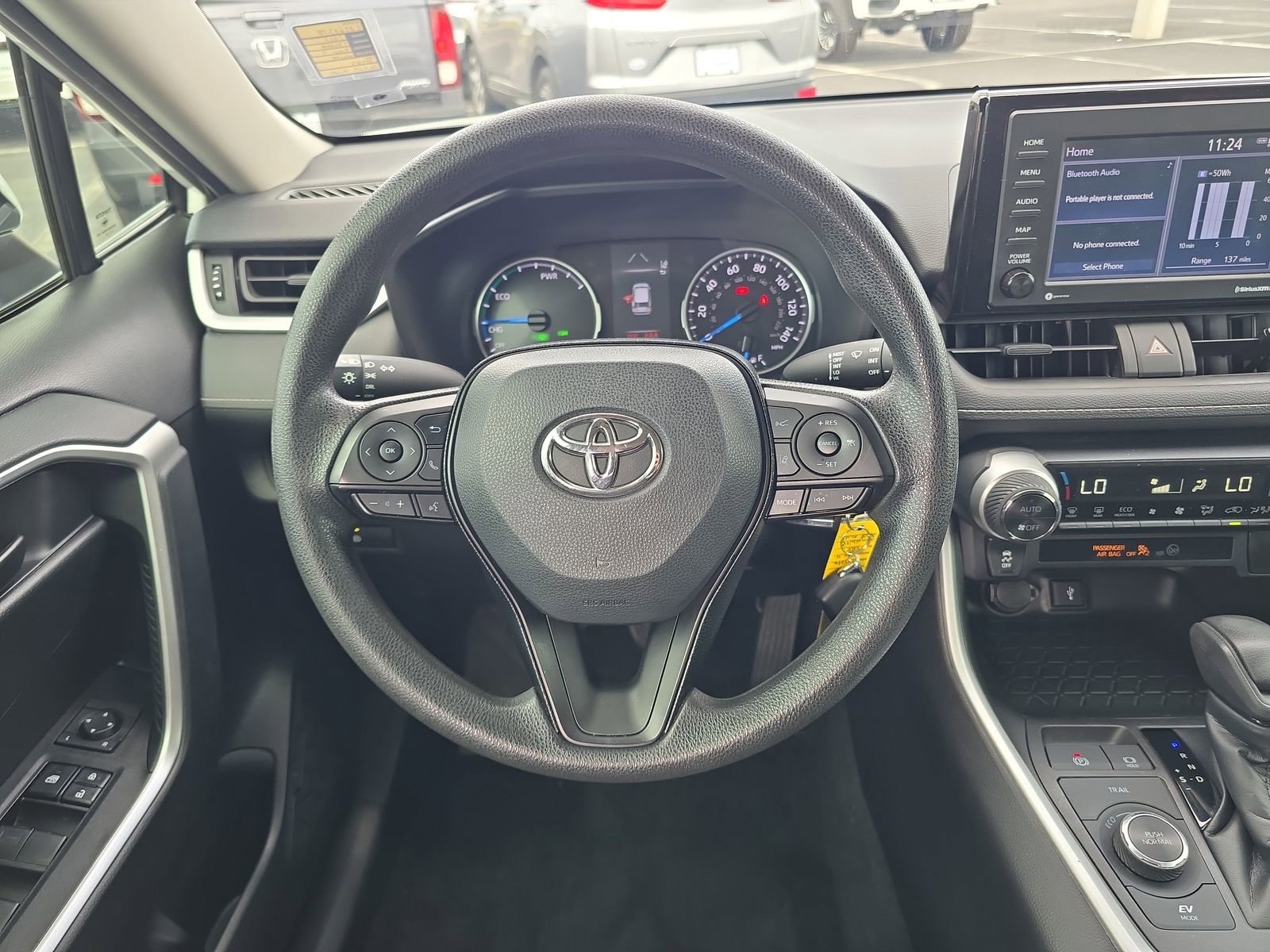 Used 2021 Toyota RAV4 LE AWD/4WD image 9