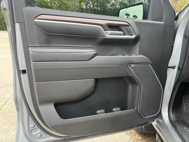 Used 2023 Chevrolet Silverado 1500 LT Trail Boss w/ LPO, Dark Essentials Package AWD/4WD image 23