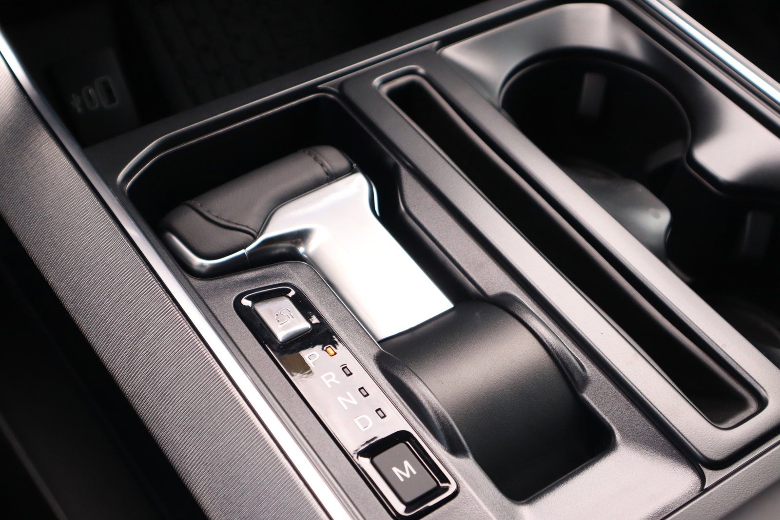 New 2025 Ford F150 Platinum w/ Equipment Group 702A High image 32