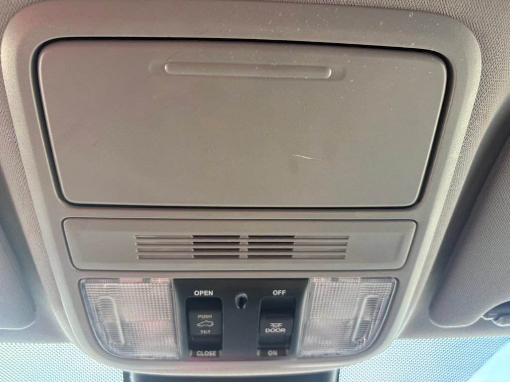Used 2023 Honda Odyssey EX-L image 19