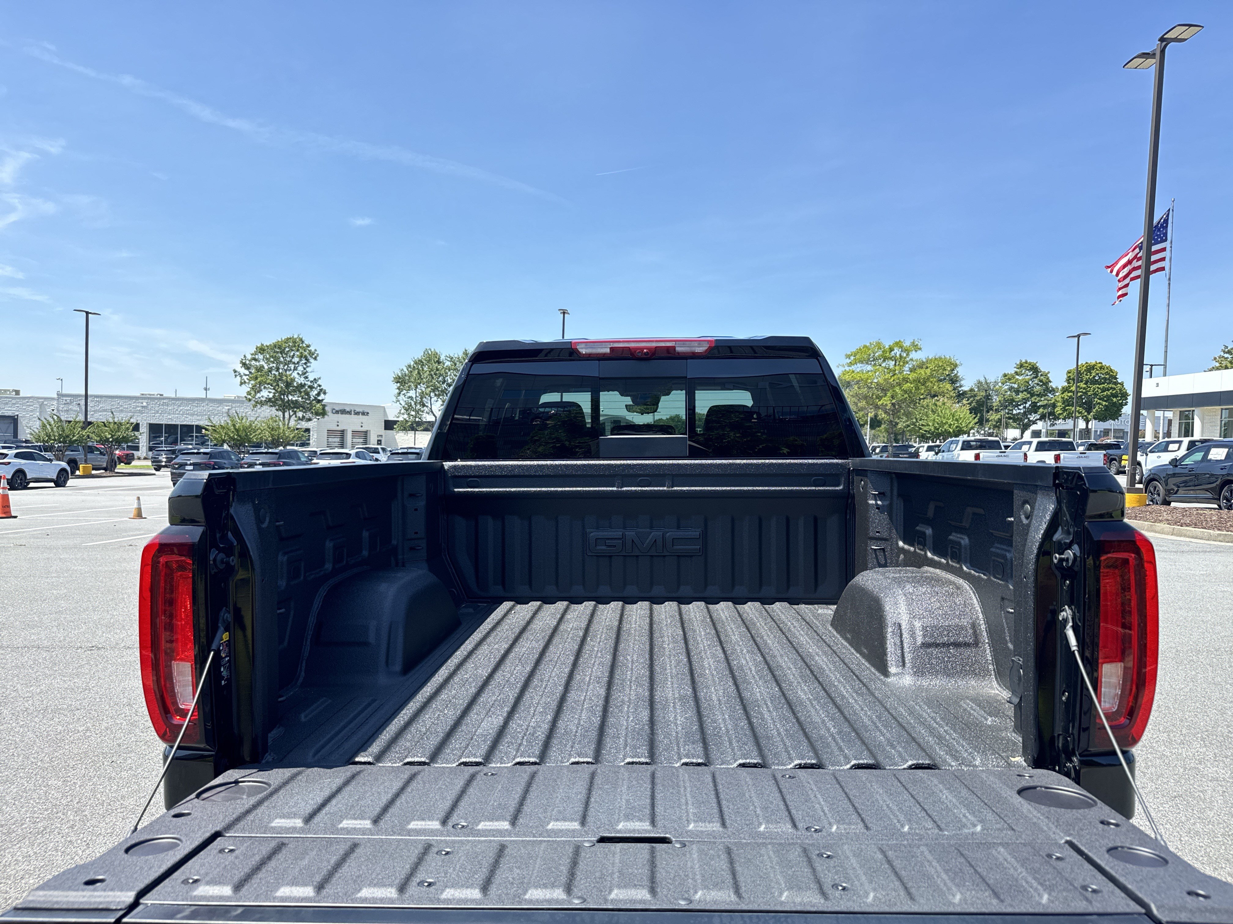 New 2026 GMC Sierra 1500 Denali w/ Denali Reserve Package AWD/4WD image 34