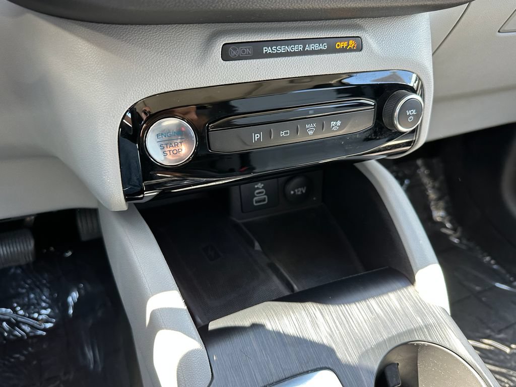 Used 2024 Ford Escape SE w/ PHEV Premium Package FWD image 62