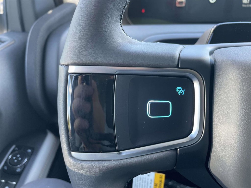 New 2025 Ford Expedition Active image 22