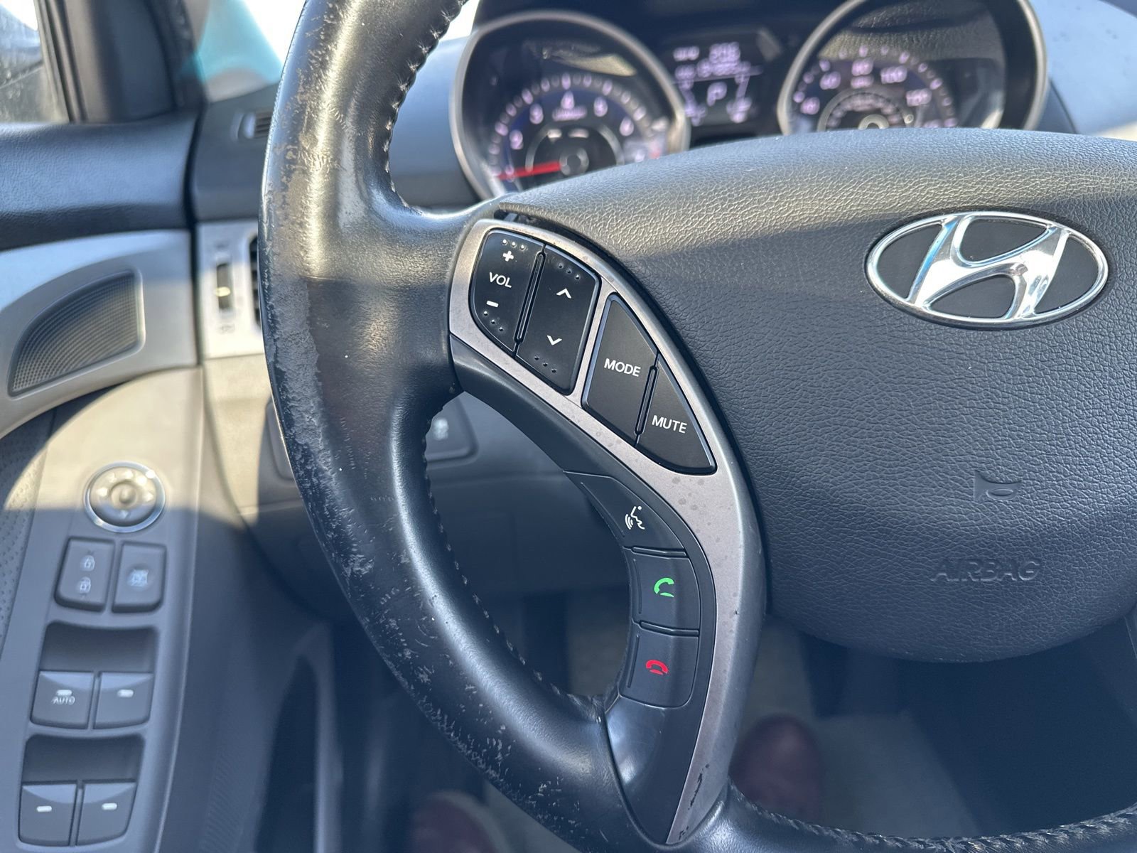 Used 2013 Hyundai Elantra Limited w/ Technology Pkg FWD image 42