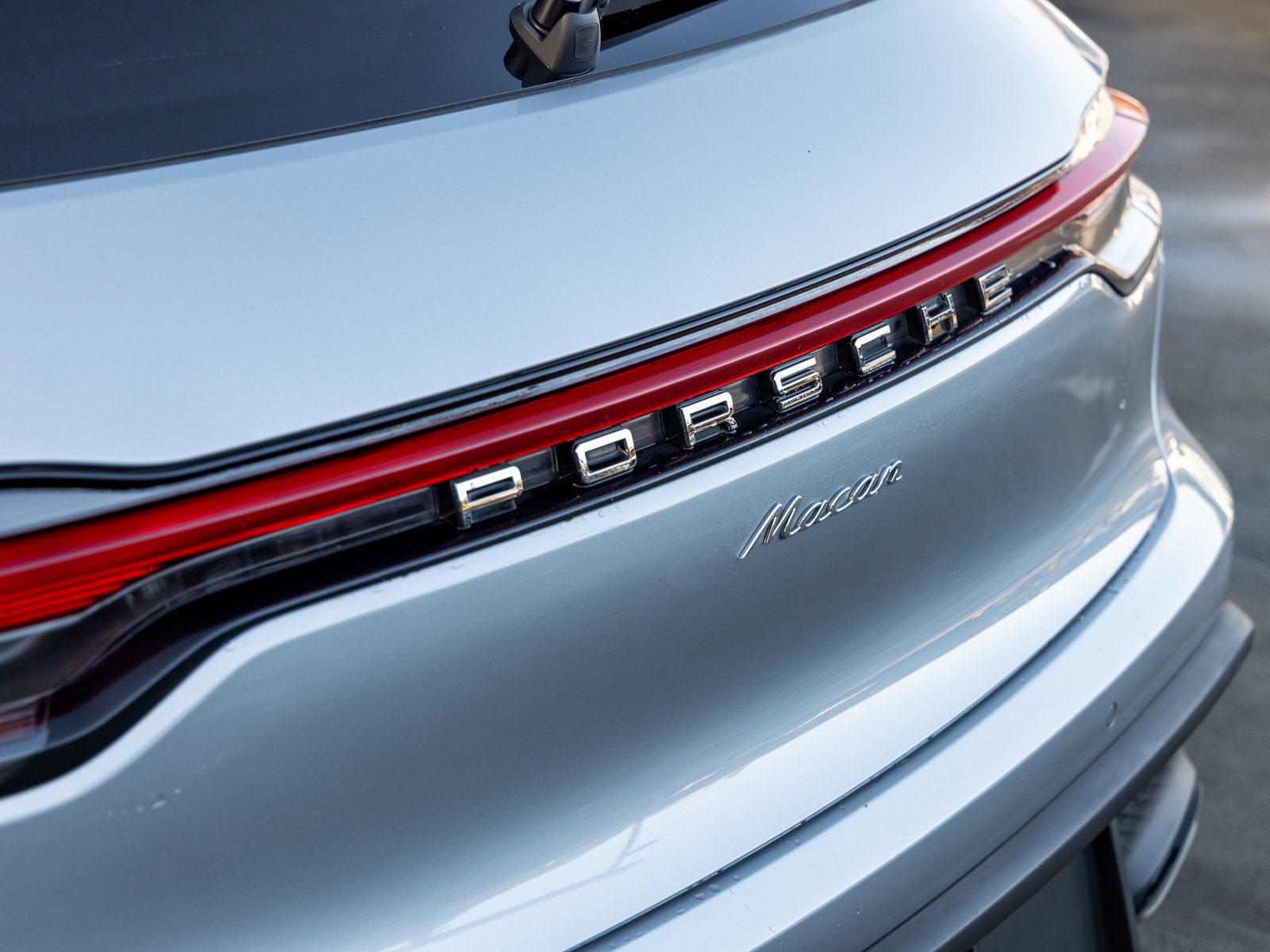 Certified 2023 Porsche Macan image 19