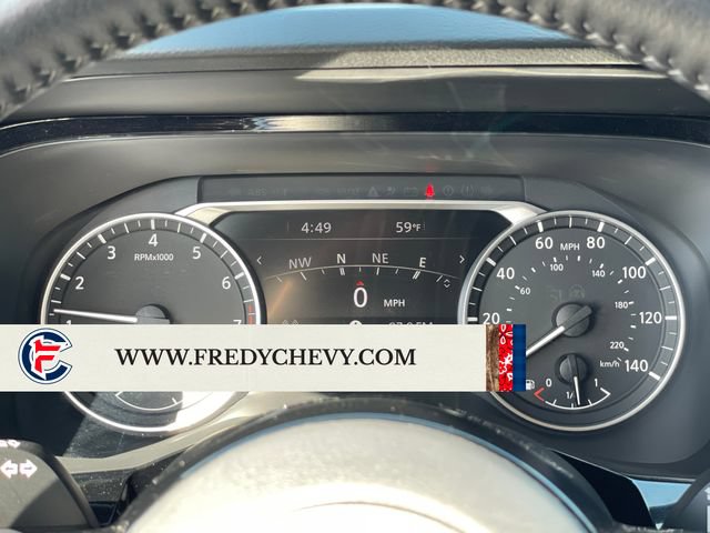 Used 2025 Nissan Pathfinder SL AWD/4WD image 15