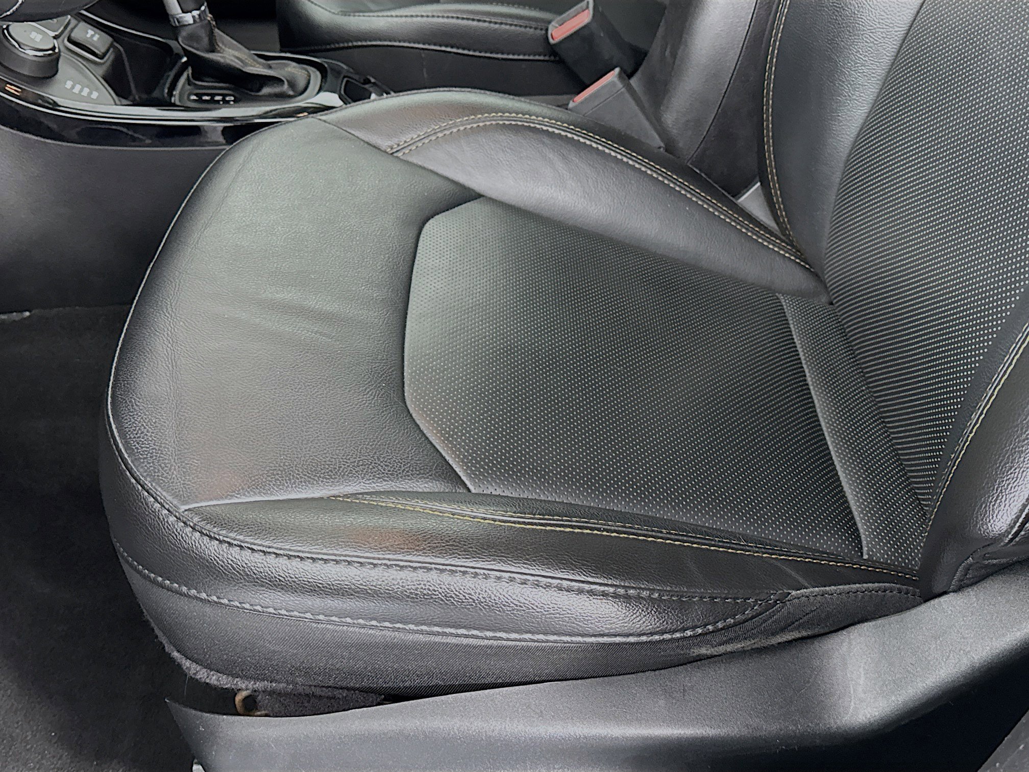 Used 2020 Jeep Compass Limited image 18