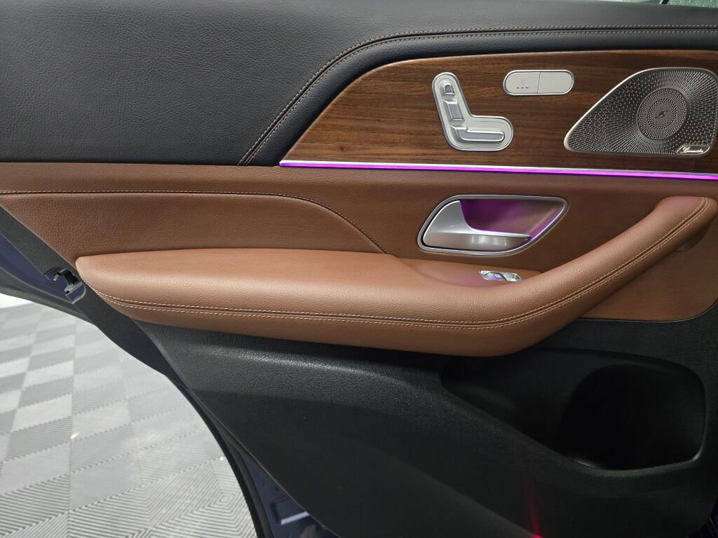 Used 2024 Mercedes-Benz GLE 350 GLE 350 w/ 3rd Row Seat Package image 20