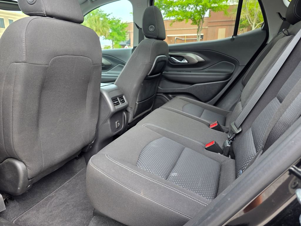 Used 2023 GMC Terrain SLE w/ Driver Convenience Package image 30
