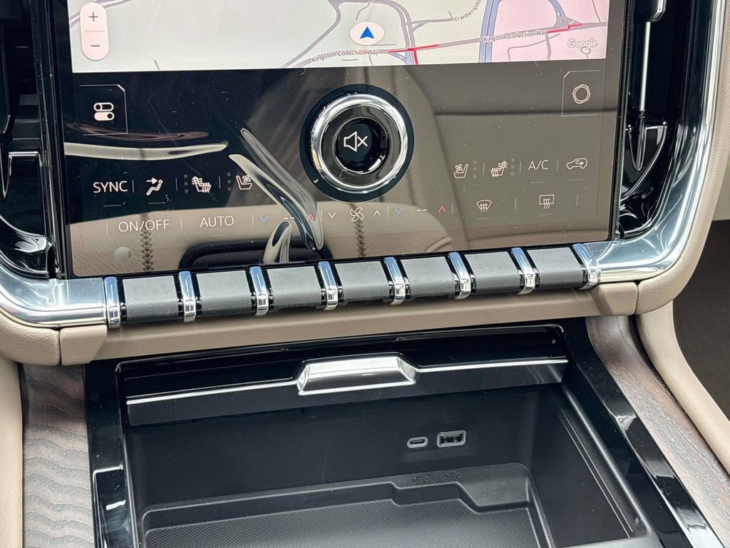 New 2026 GMC Yukon XL Denali w/ Denali Reserve Package image 17