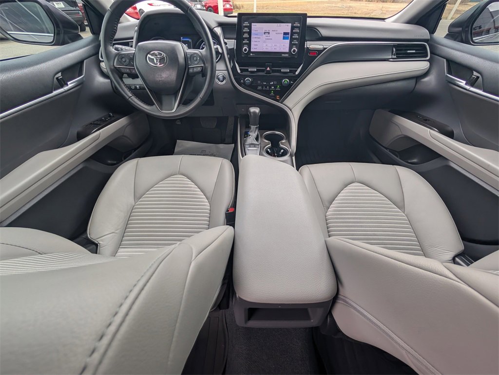 Used 2023 Toyota Camry SE w/ Convenience Package image 25