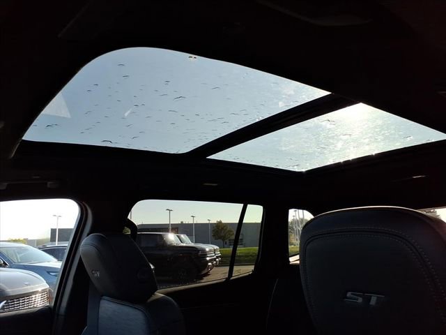 New 2026 Buick Enclave Sport Touring w/ Power Package image 15