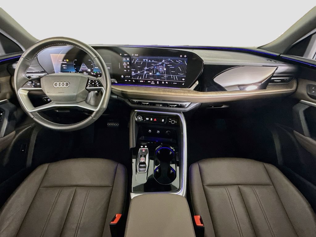 Used 2025 Audi Q5 Premium AWD/4WD image 9
