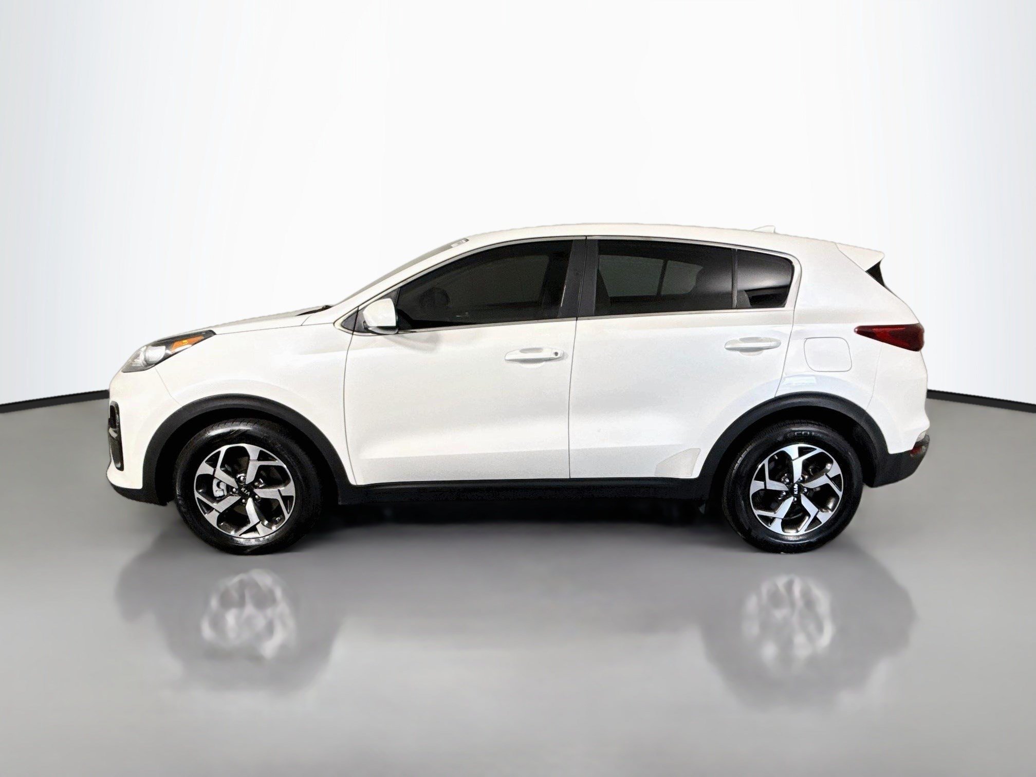 Used 2022 Kia Sportage LX FWD image 6