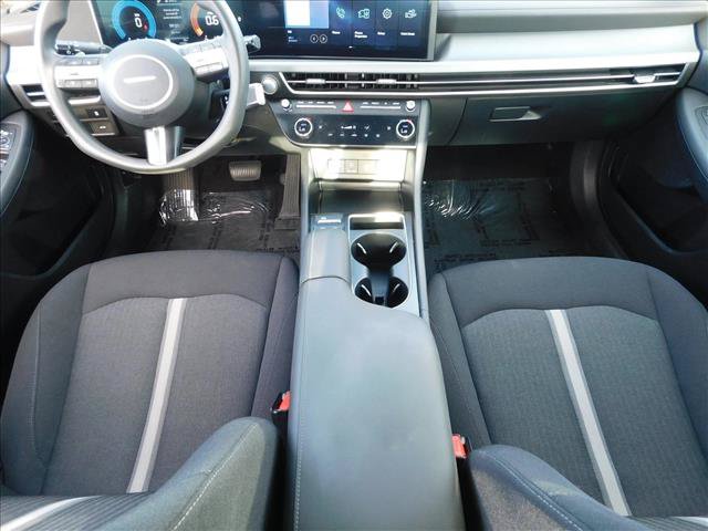 Used 2025 Hyundai Sonata SEL FWD image 23