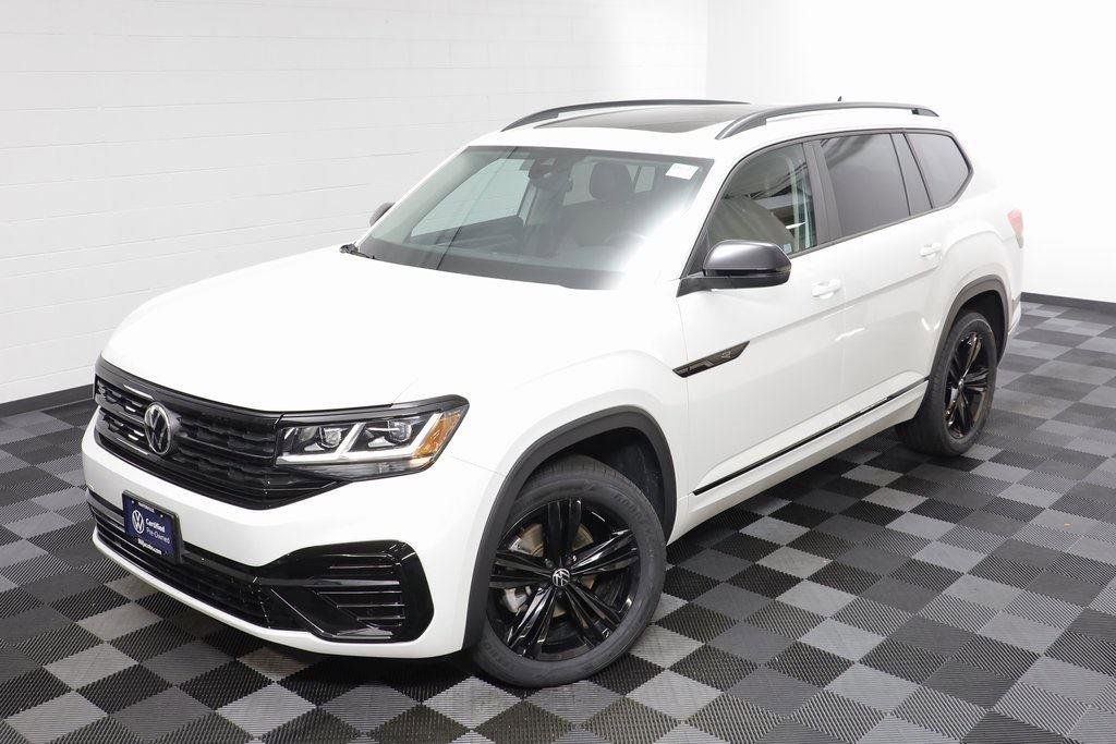 Used 2022 Volkswagen Atlas SEL R-Line image 2