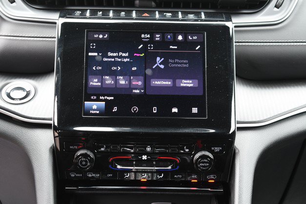 Used 2025 Jeep Grand Cherokee Altitude AWD/4WD image 19