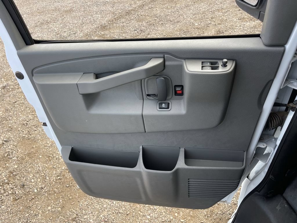 New 2025 GMC Savana 2500 Extended w/ Driver Convenience Package RWD image 23