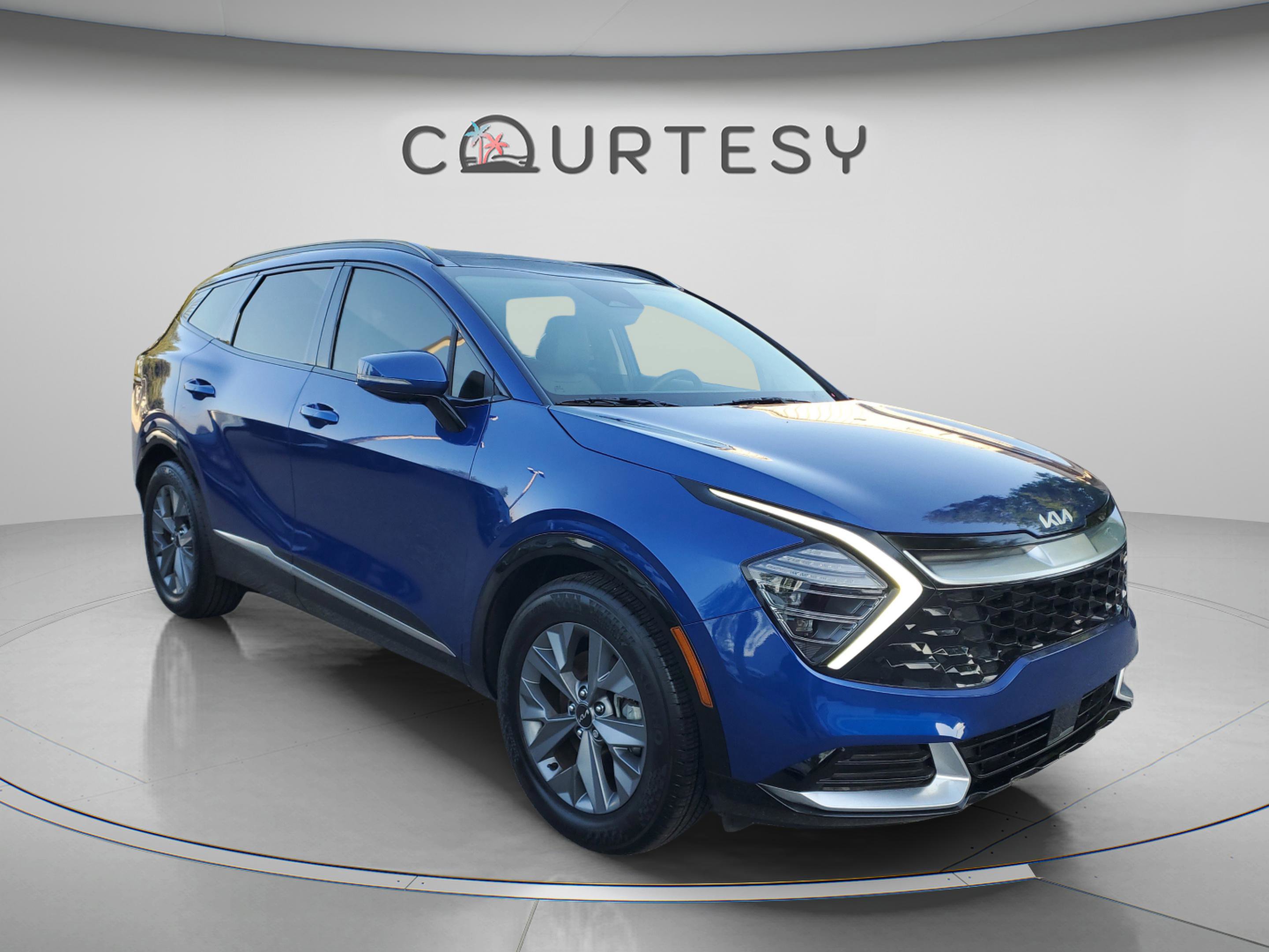 Used 2025 Kia Sportage SX image 5