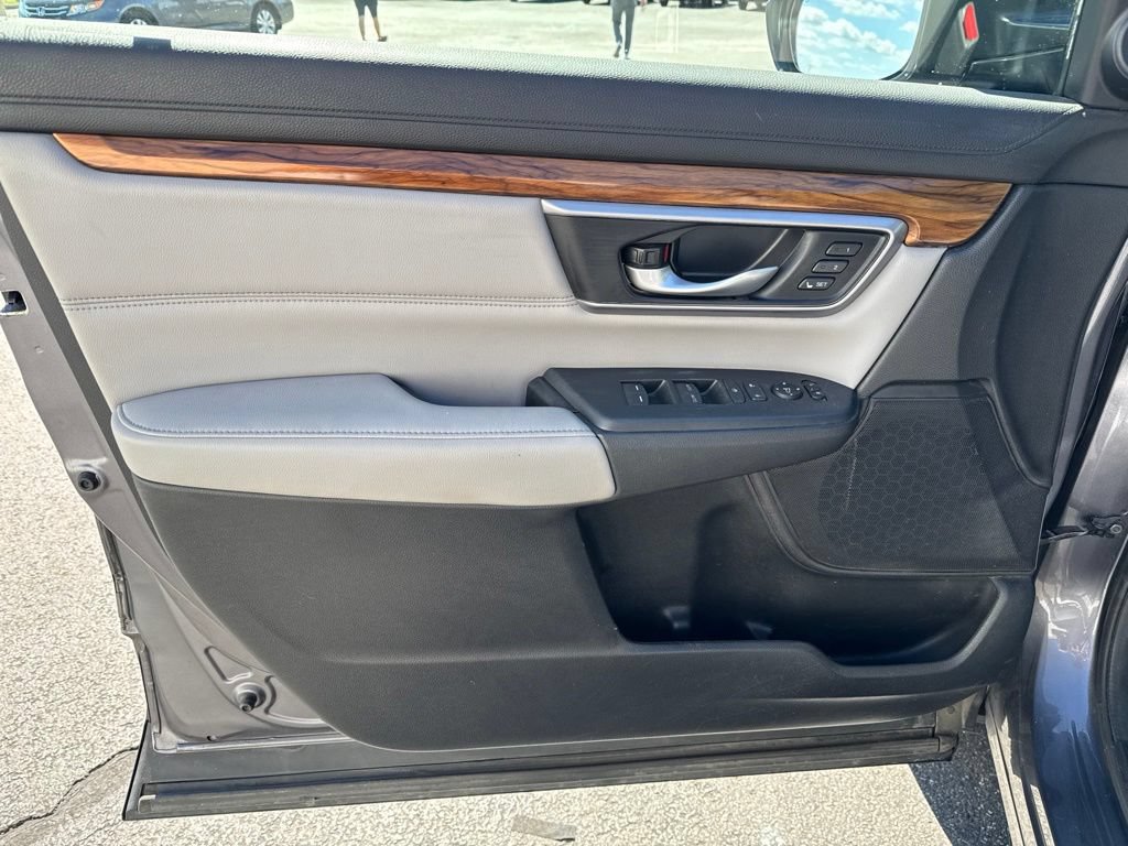 Used 2017 Honda CR-V Touring image 32