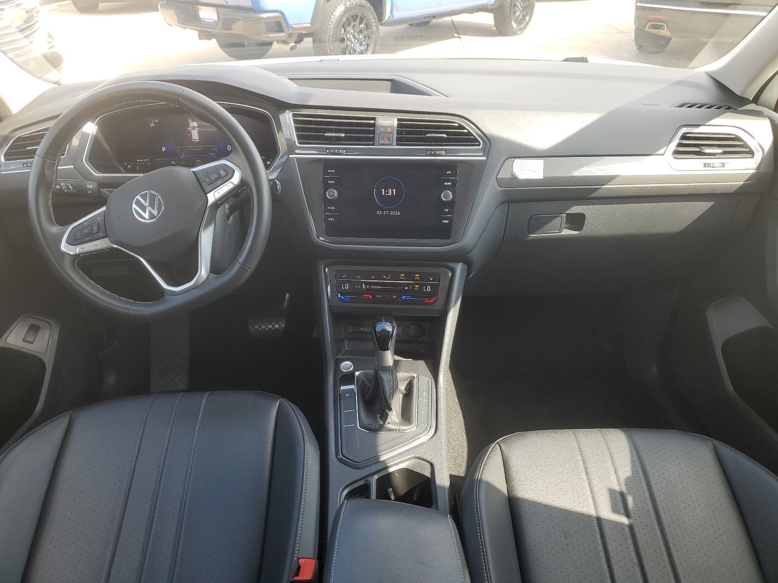 Used 2024 Volkswagen Tiguan SE FWD image 9
