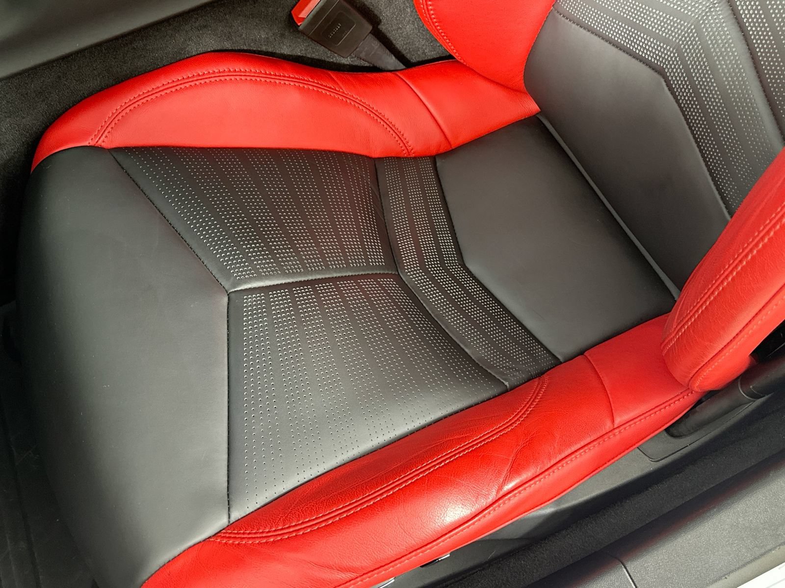 Used 2023 Chevrolet Corvette Stingray Premium Cpe w/ Z51 Performance Package RWD image 36