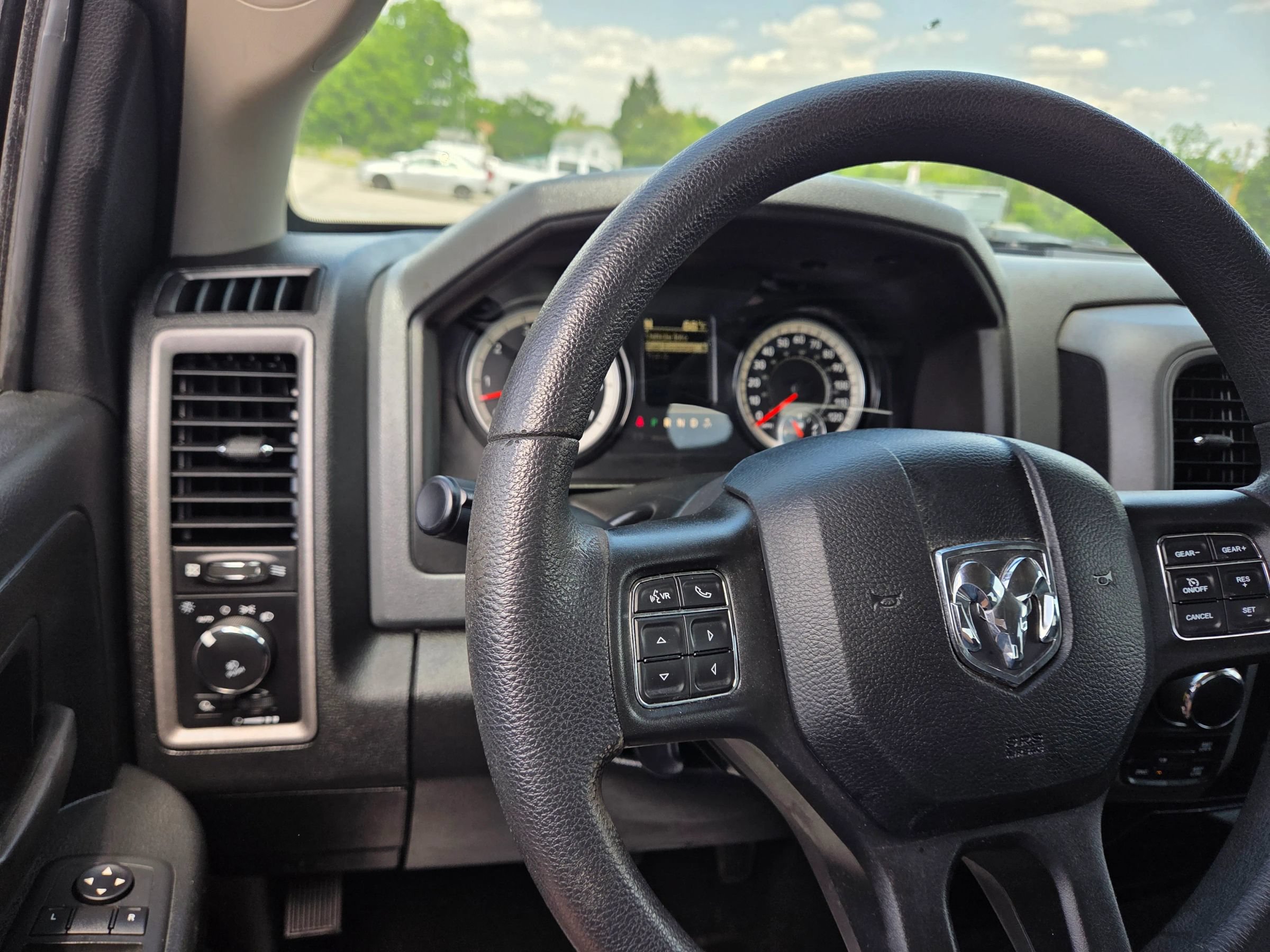 Used 2018 RAM 1500 Express w/ Black Ram 1500 Express Group AWD/4WD image 24