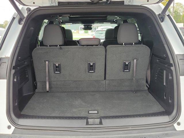 Used 2024 Chevrolet Traverse Z71 w/ Enhanced Driving Package image 8