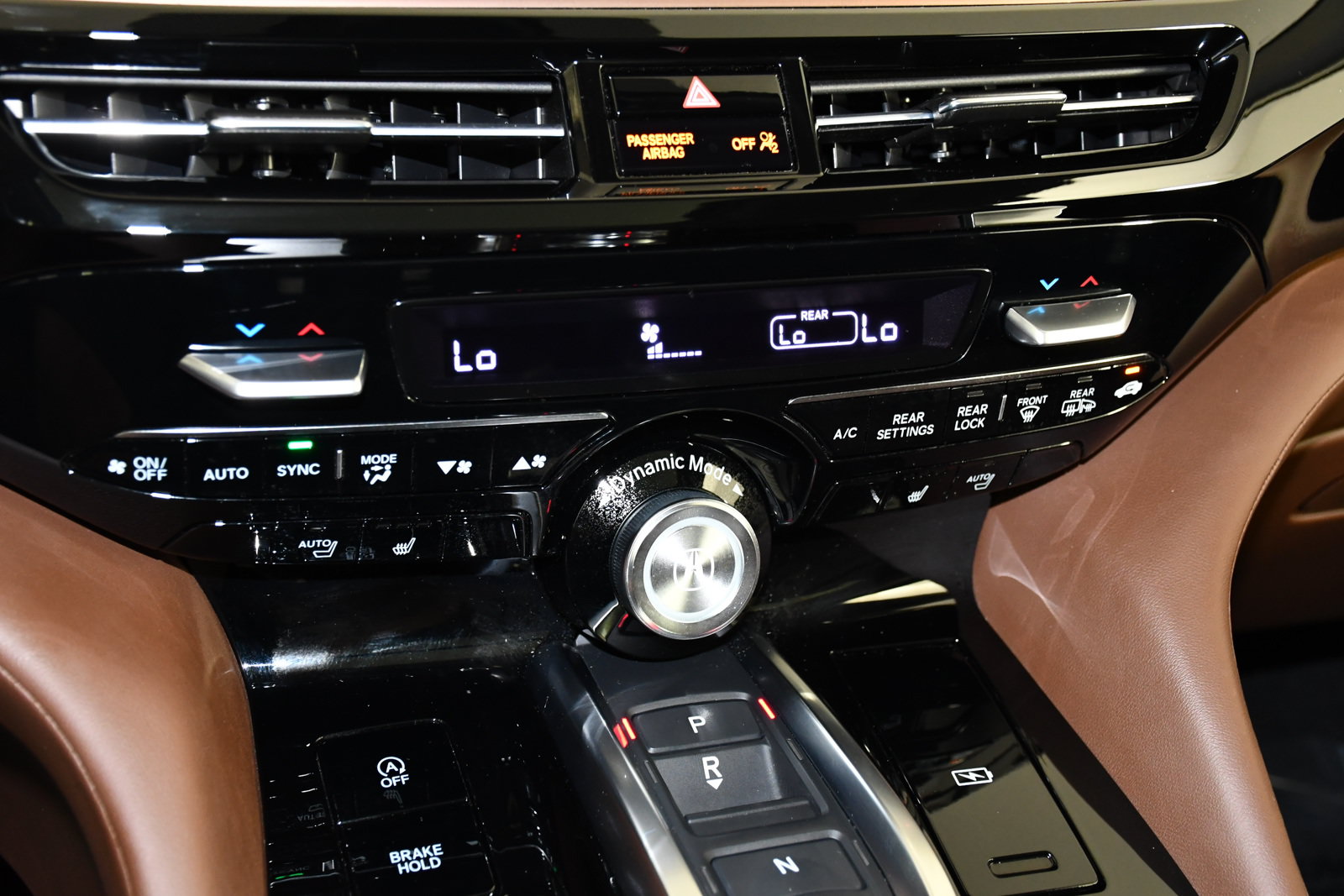 Certified 2024 Acura MDX SH-AWD w/ Technology Package image 28