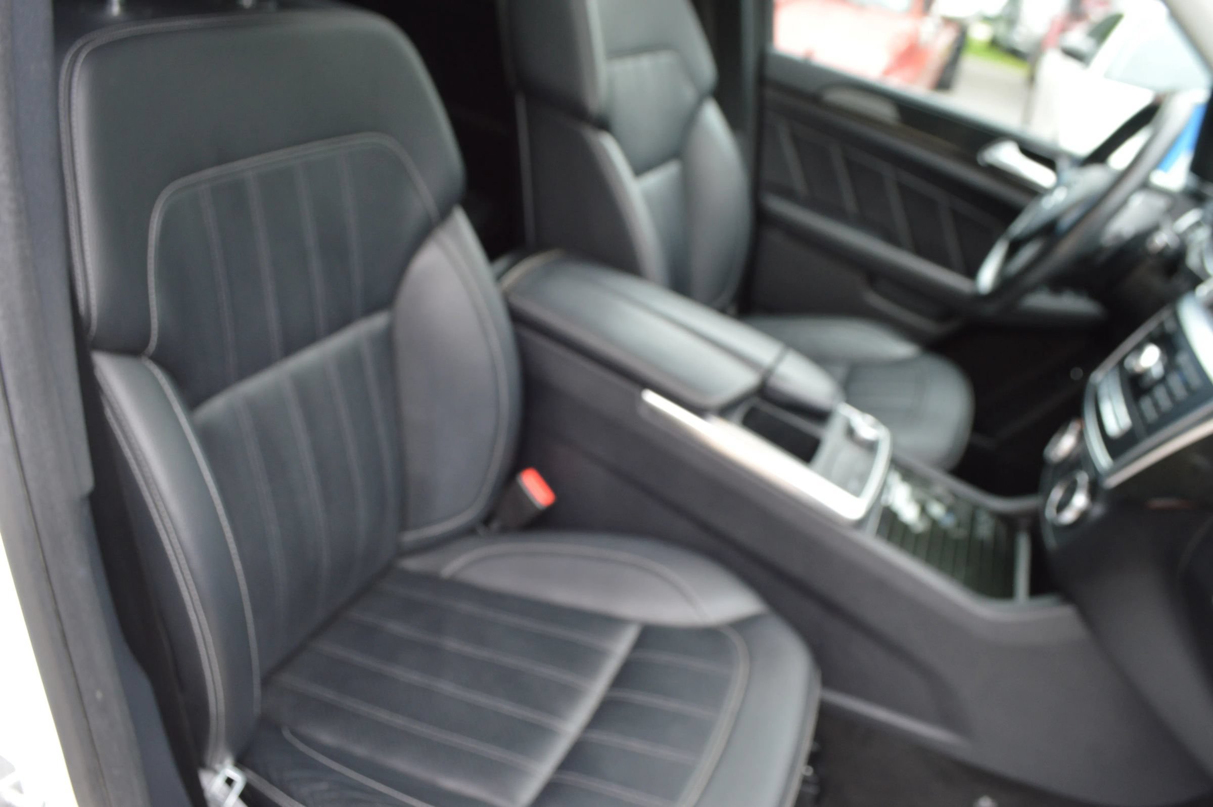 Used 2015 Mercedes-Benz GL 320 BlueTEC 4MATIC image 26
