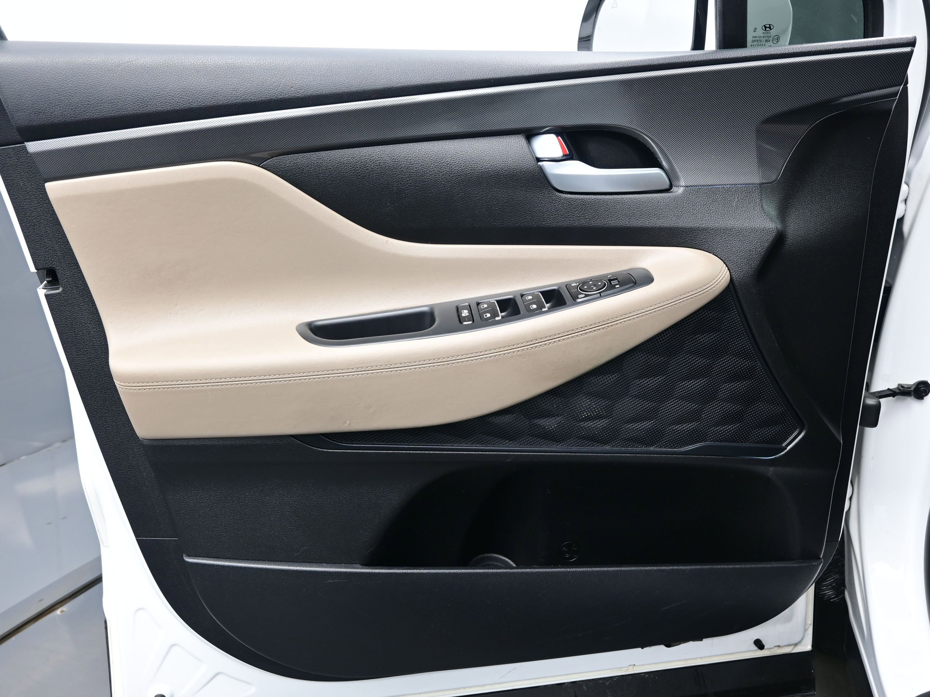 Certified 2021 Hyundai Santa Fe SEL w/ Convenience Package image 9