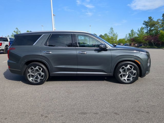 Used 2022 Hyundai Palisade Calligraphy w/ Cargo Package AWD/4WD image 3