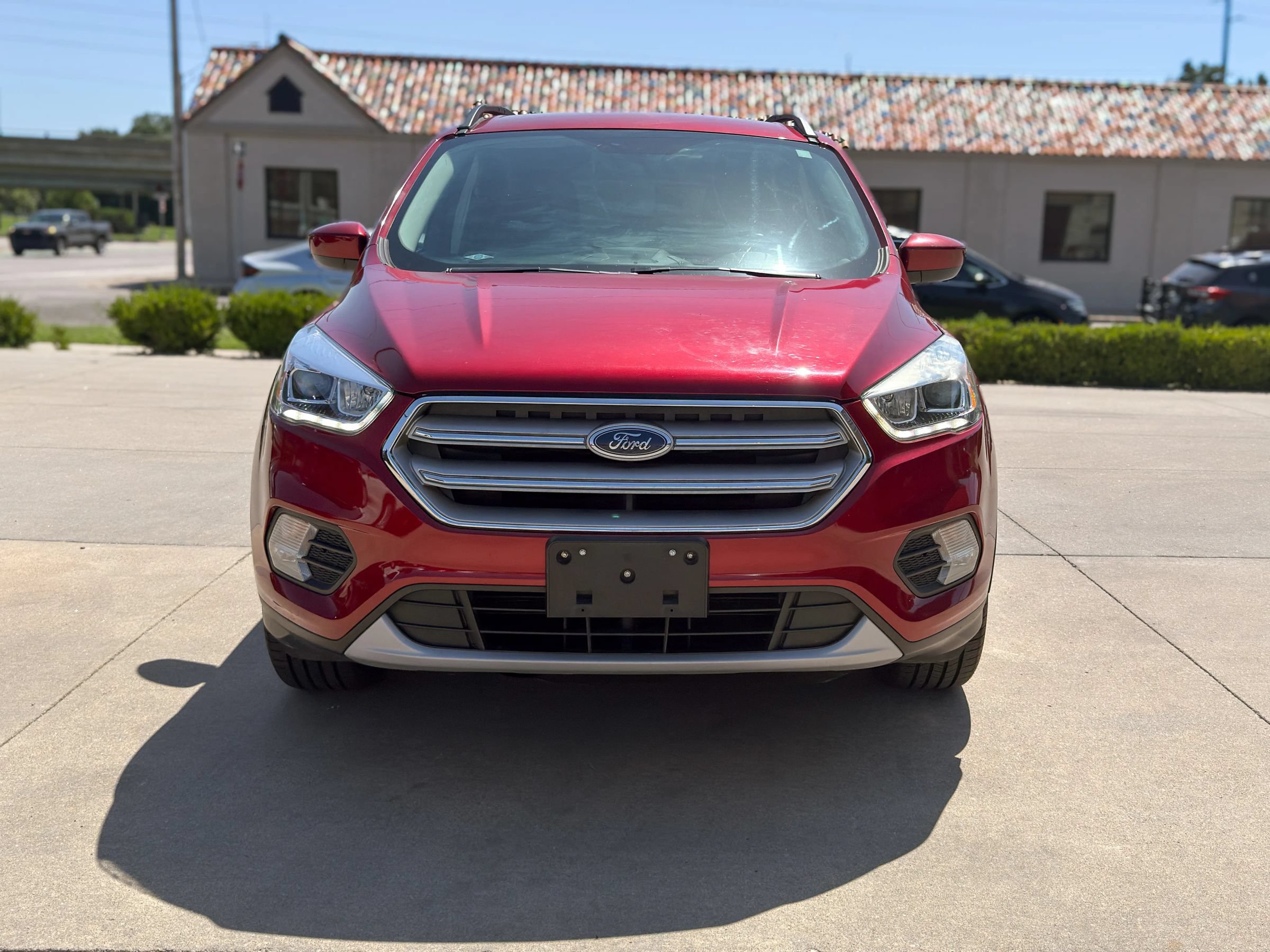 Used 2018 Ford Escape SEL AWD/4WD image 2