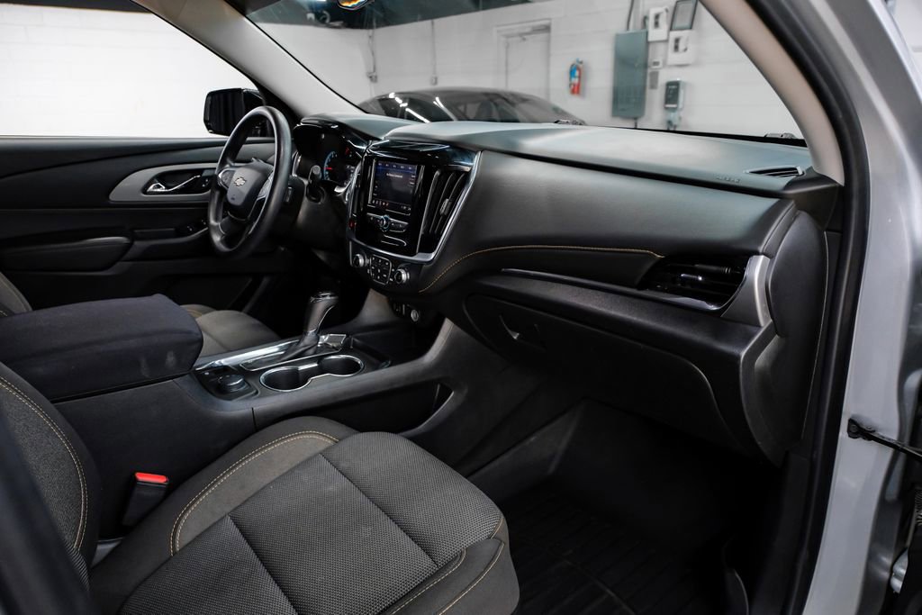 Used 2020 Chevrolet Traverse LS w/ LPO, Blackout Package image 18