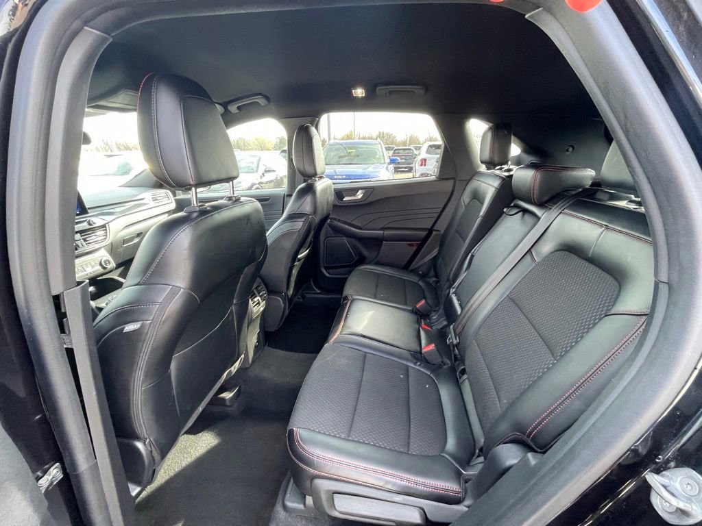 Used 2024 Ford Escape ST-Line image 24
