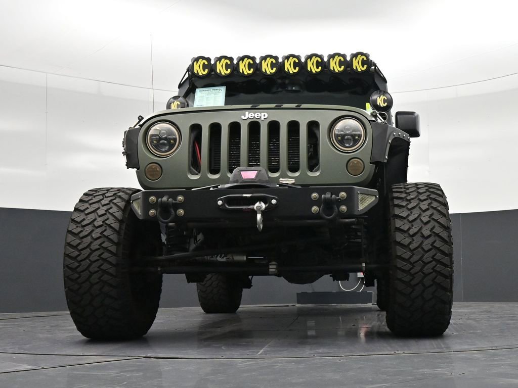 Used 2015 Jeep Wrangler Unlimited Sahara w/ Max Tow Package image 28