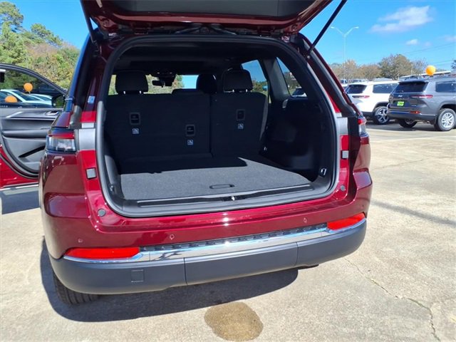 New 2025 Jeep Grand Cherokee Laredo X image 18