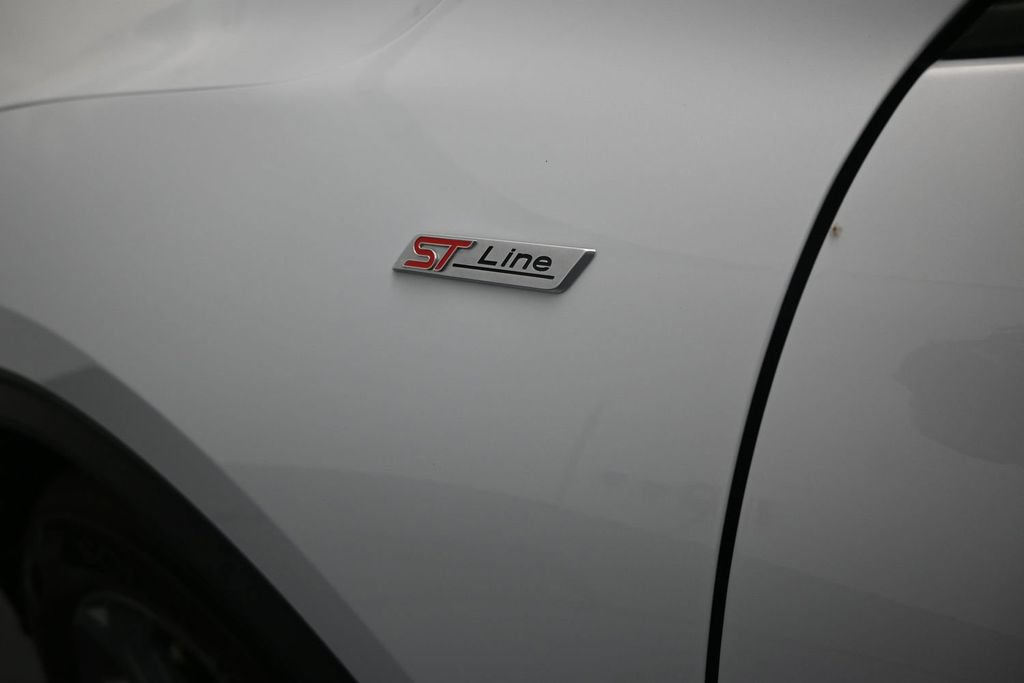 Used 2025 Ford Escape ST-Line FWD image 10