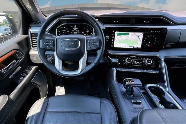 Used 2023 GMC Sierra 1500 Denali w/ Denali Reserve Package AWD/4WD image 5