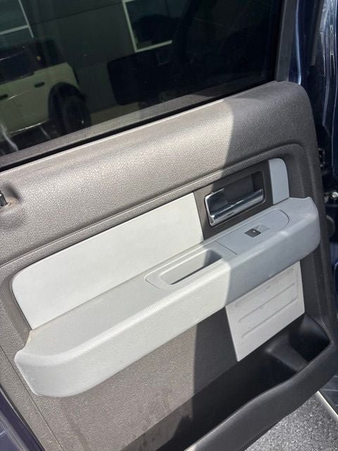 Used 2014 Ford F150 XLT w/ Equipment Group 302A Luxury AWD/4WD image 21