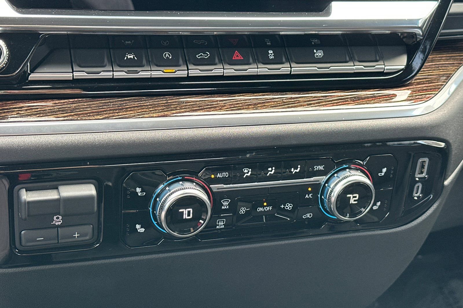 Used 2026 GMC Sierra 1500 Elevation w/ LPO, Elevation Black Package RWD image 26